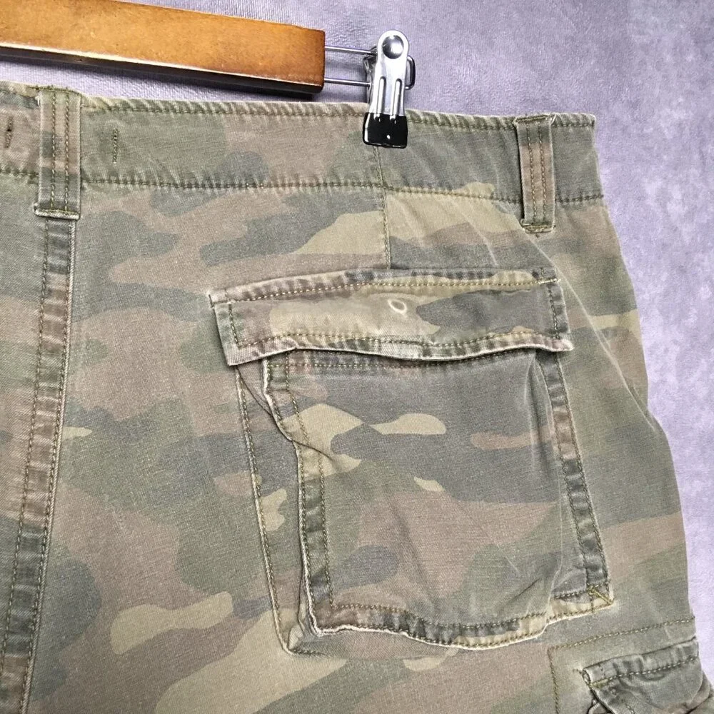 Faded Glory‎ Mens Cargo Shorts size 42 Green Jungle Camouflage Cotton Pockets